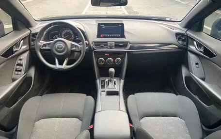 Mazda CX-4, 2023 год, 1 944 080 рублей, 10 фотография