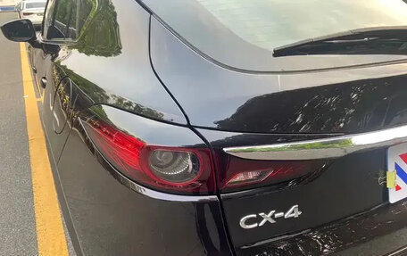 Mazda CX-4, 2023 год, 1 944 080 рублей, 9 фотография