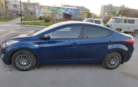 Hyundai Elantra V, 2011 год, 910 000 рублей, 3 фотография