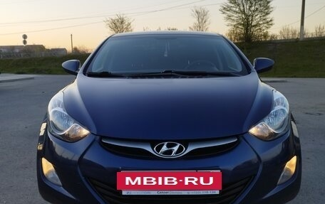 Hyundai Elantra V, 2011 год, 910 000 рублей, 2 фотография