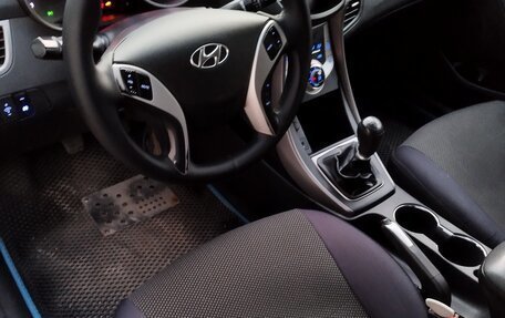 Hyundai Elantra V, 2011 год, 910 000 рублей, 10 фотография