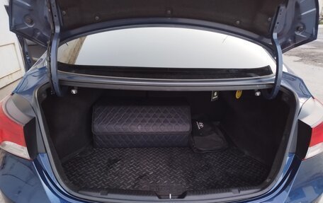 Hyundai Elantra V, 2011 год, 910 000 рублей, 16 фотография