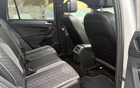 Volkswagen Tiguan II, 2023 год, 2 380 000 рублей, 8 фотография