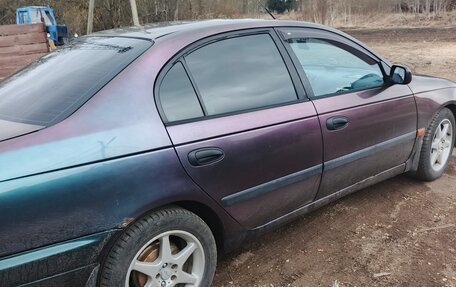 Toyota Avensis III рестайлинг, 2002 год, 275 000 рублей, 3 фотография