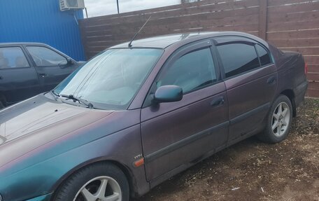 Toyota Avensis III рестайлинг, 2002 год, 275 000 рублей, 6 фотография