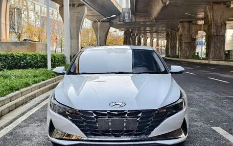 Hyundai Elantra, 2023 год, 1 220 888 рублей, 2 фотография