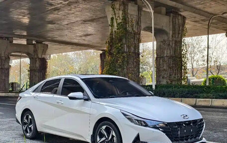 Hyundai Elantra, 2023 год, 1 220 888 рублей, 3 фотография