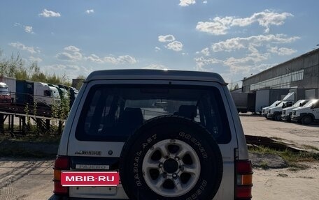 Mitsubishi Pajero III рестайлинг, 1993 год, 350 000 рублей, 1 фотография
