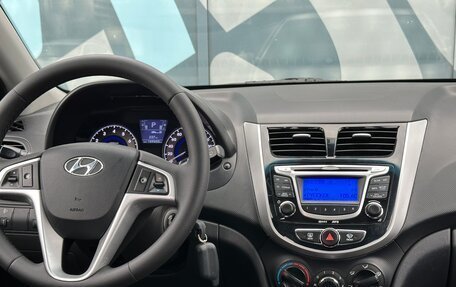 Hyundai Solaris II рестайлинг, 2012 год, 860 000 рублей, 11 фотография