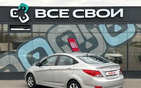 Hyundai Solaris II рестайлинг, 2012 год, 860 000 рублей, 3 фотография