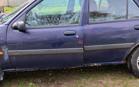 Ford Fiesta, 2000 год, 80 000 рублей, 4 фотография