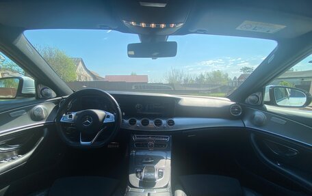 Mercedes-Benz E-Класс, 2017 год, 2 990 000 рублей, 12 фотография