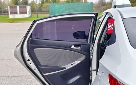 Hyundai Solaris II рестайлинг, 2011 год, 730 000 рублей, 10 фотография