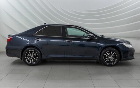 Toyota Camry, 2017 год, 2 385 000 рублей, 8 фотография