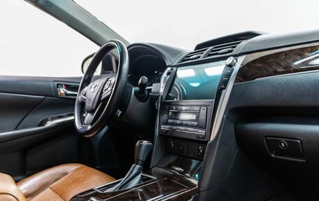 Toyota Camry, 2017 год, 2 385 000 рублей, 34 фотография