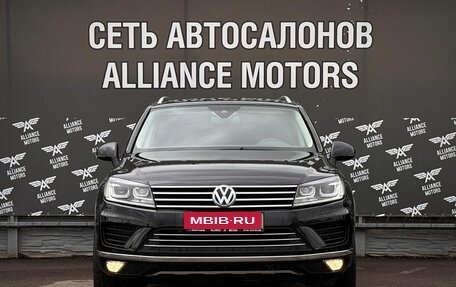 Volkswagen Touareg III, 2015 год, 2 320 000 рублей, 2 фотография