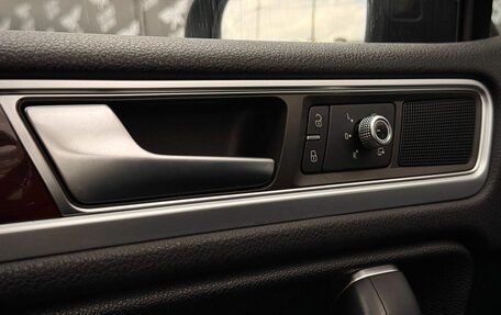Volkswagen Touareg III, 2015 год, 2 320 000 рублей, 22 фотография