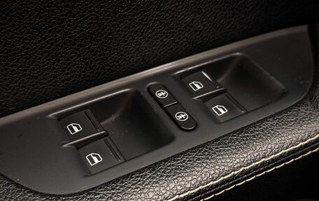 Volkswagen Touareg III, 2015 год, 2 320 000 рублей, 23 фотография