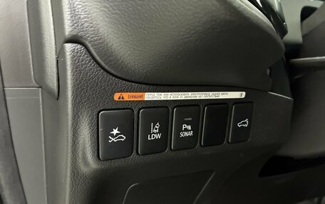 Mitsubishi Outlander III рестайлинг 3, 2019 год, 2 599 000 рублей, 13 фотография