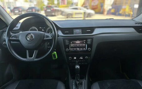 Skoda Rapid I, 2018 год, 1 375 000 рублей, 7 фотография