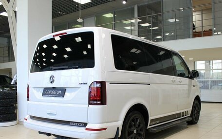 Volkswagen Multivan T6 рестайлинг, 2018 год, 4 150 000 рублей, 5 фотография