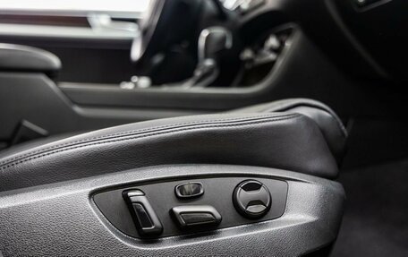 Volkswagen Touareg III, 2015 год, 3 098 000 рублей, 27 фотография