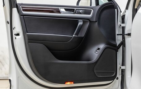 Volkswagen Touareg III, 2015 год, 3 098 000 рублей, 25 фотография