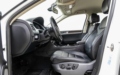 Volkswagen Touareg III, 2015 год, 3 098 000 рублей, 26 фотография