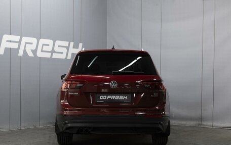 Volkswagen Tiguan II, 2017 год, 2 450 000 рублей, 4 фотография
