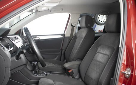Volkswagen Tiguan II, 2017 год, 2 450 000 рублей, 8 фотография