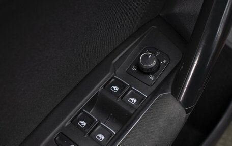 Volkswagen Tiguan II, 2017 год, 2 450 000 рублей, 17 фотография