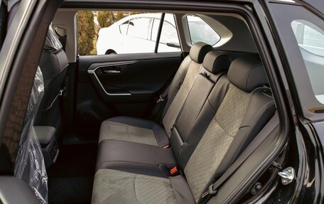 Toyota RAV4, 2025 год, 4 295 000 рублей, 18 фотография