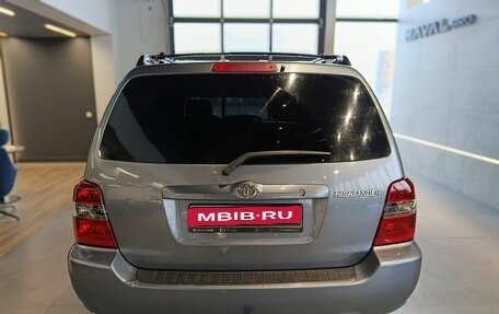 Toyota Highlander III, 2004 год, 719 000 рублей, 5 фотография