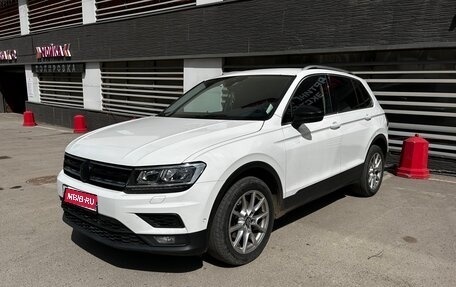 Volkswagen Tiguan II, 2019 год, 1 800 000 рублей, 1 фотография
