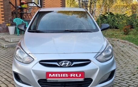 Hyundai Solaris II рестайлинг, 2014 год, 520 000 рублей, 2 фотография