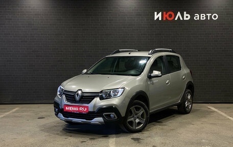 Renault Sandero II рестайлинг, 2018 год, 1 300 000 рублей, 1 фотография