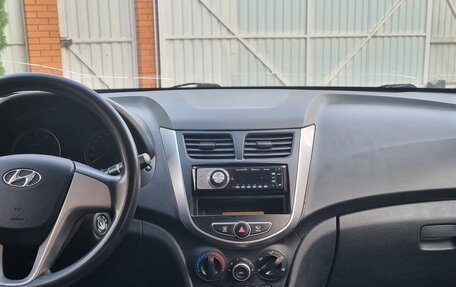 Hyundai Solaris II рестайлинг, 2014 год, 520 000 рублей, 6 фотография