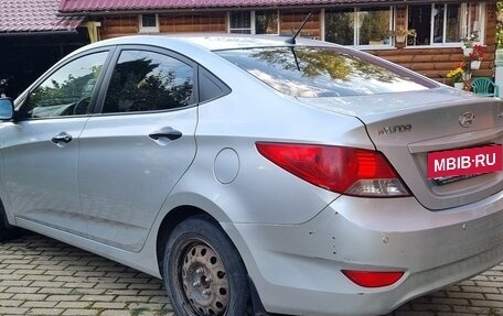 Hyundai Solaris II рестайлинг, 2014 год, 520 000 рублей, 4 фотография