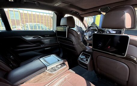 BMW 7 серия, 2016 год, 3 400 000 рублей, 10 фотография