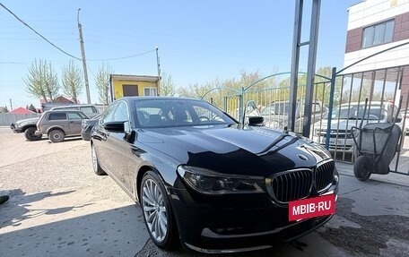 BMW 7 серия, 2016 год, 3 400 000 рублей, 2 фотография