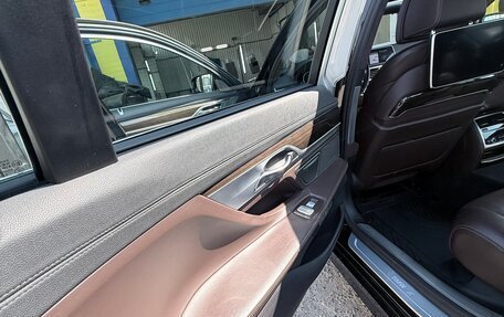 BMW 7 серия, 2016 год, 3 400 000 рублей, 13 фотография