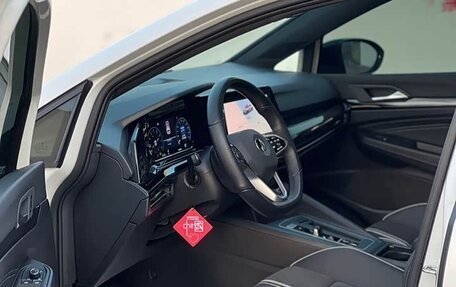 Volkswagen Golf VIII, 2023 год, 2 110 000 рублей, 8 фотография