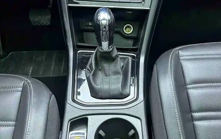 Volkswagen Touran III, 2022 год, 2 160 000 рублей, 12 фотография