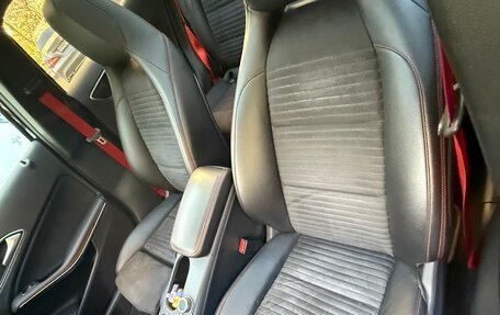 Mercedes-Benz GLA AMG, 2016 год, 2 700 000 рублей, 18 фотография