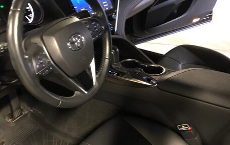 Toyota Camry, 2021 год, 2 985 000 рублей, 3 фотография