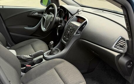 Opel Astra J, 2013 год, 820 000 рублей, 15 фотография