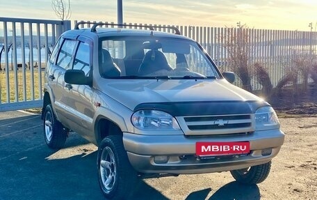 Chevrolet Niva I рестайлинг, 2004 год, 200 000 рублей, 2 фотография
