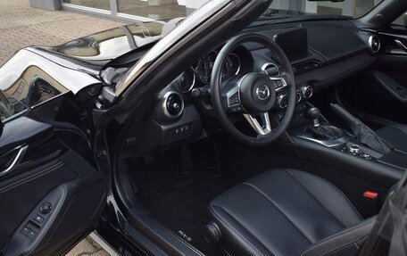 Mazda MX-5, 2023 год, 3 070 000 рублей, 14 фотография
