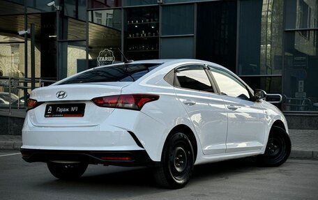 Hyundai Solaris II рестайлинг, 2021 год, 875 000 рублей, 4 фотография