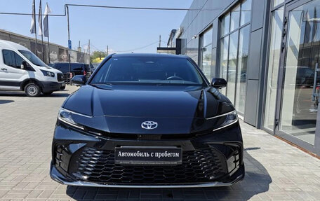 Toyota Camry, 2024 год, 3 990 000 рублей, 2 фотография
